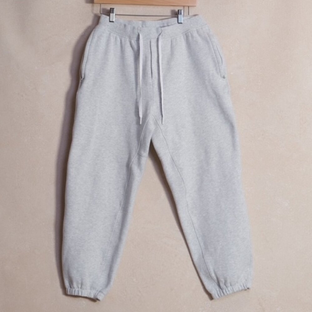 Lululemon Men's Gray Jogger Pants, Size M